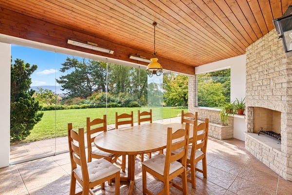 En exclusivité : Villa individuelle sur une vaste parcelle de plus de 8'000 m² 7