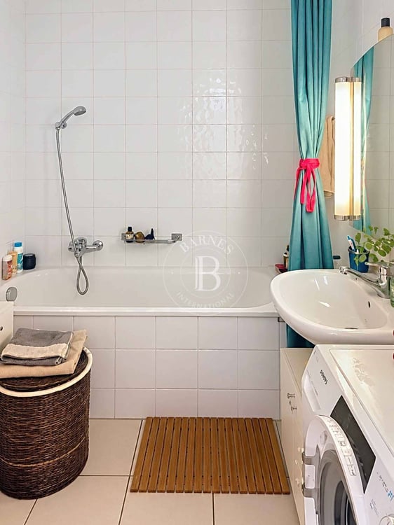 Bel appartement de 2 pièces en étage élevé au coeur de Champel 8