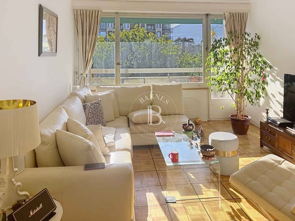 Bel appartement de 2 pièces en étage élevé au coeur de Champel 1