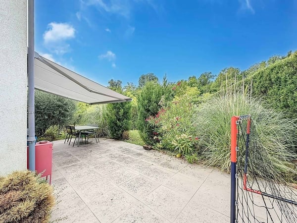 AU COEUR DE NYON - Agréable maison avec 4 chambres 8