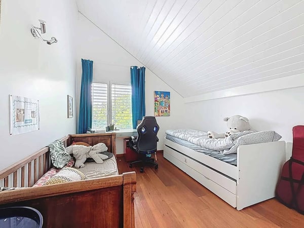 AU COEUR DE NYON - Agréable maison avec 4 chambres 6