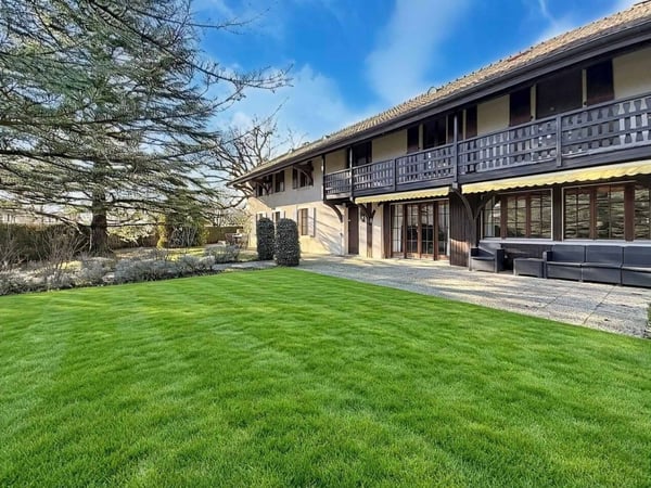 CO-EXCLUSIVITE ! Magnifique propriété de caractère proche de Nyon 13