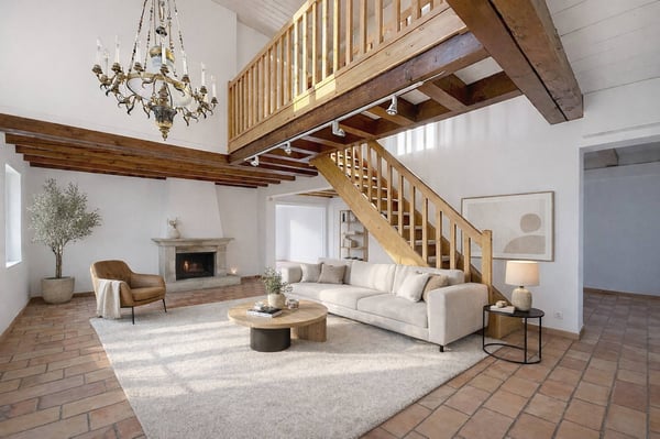 En EXCLUSIVITÉ ! Magnifique maison authentique au charme indéniable 2