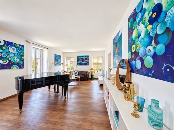 Appartement de caractère dans un bâtiment du XVIIe siècle Crans 4