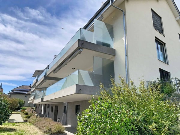 YENS  Bel appartement lumineux avec une agréable échappée sur le lac 11