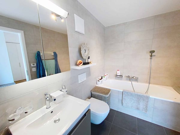 YENS  Bel appartement lumineux avec une agréable échappée sur le lac 10