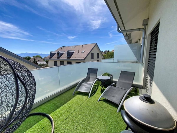 YENS  Bel appartement lumineux avec une agréable échappée sur le lac 3