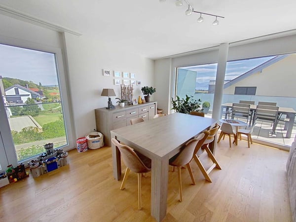 YENS  Bel appartement lumineux avec une agréable échappée sur le lac 5