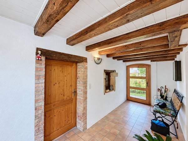 Une maison de caractère pleine d'âme au cur de Colombier 3