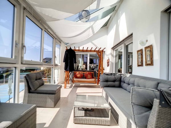 Duplex avec jardin attenant à l'International School of Lausanne (Rendement 1%) 3