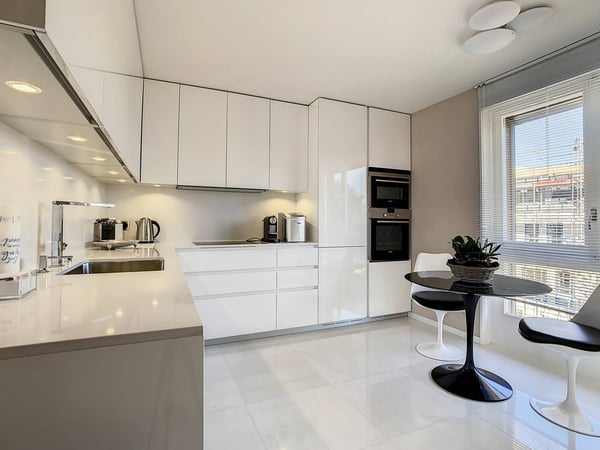 Attique contemporain à un instant du lac 4