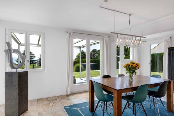 Villa individuelle de 325 m2 avec une belle vue sur le lac et les montagnes 4