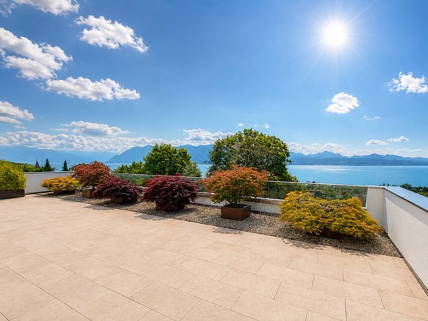Attique exceptionnel avec une vue magnifique sur le lac 1
