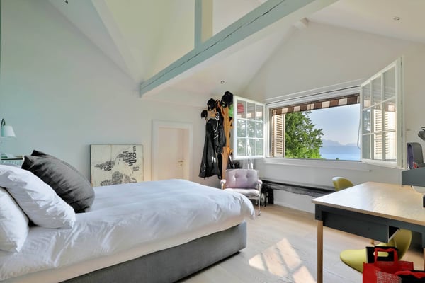 Propriété d'architecte intégralement rénovée 8