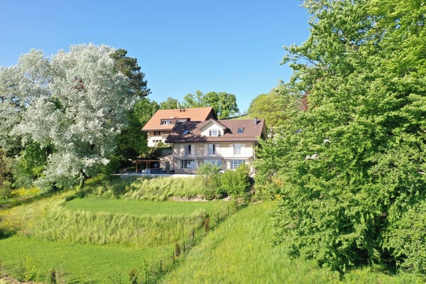 Propriété d'architecte intégralement rénovée 10