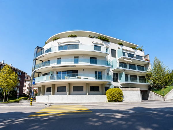 3.5 pièces de 98m2 proche de toutes les commodités 10