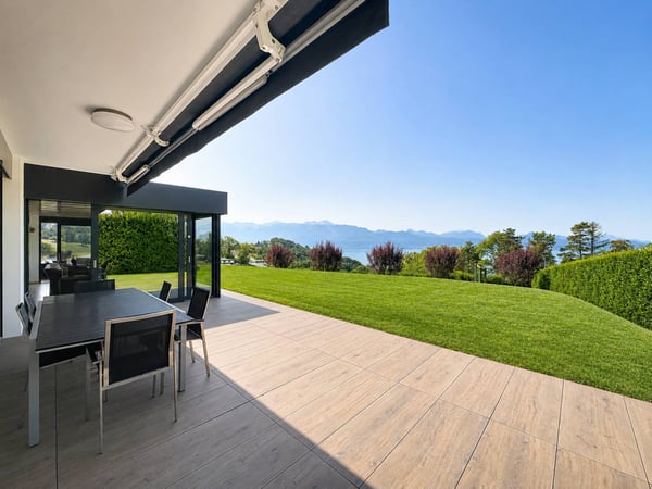 Appartement de standing de plus de 360 m2 avec vue sur le lac 4