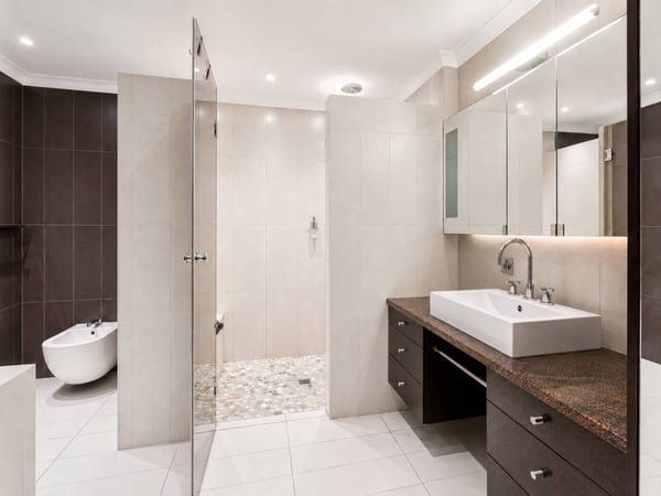 Spacieux appartement contemporain de 5.5 pièces avec vue panoramique 11