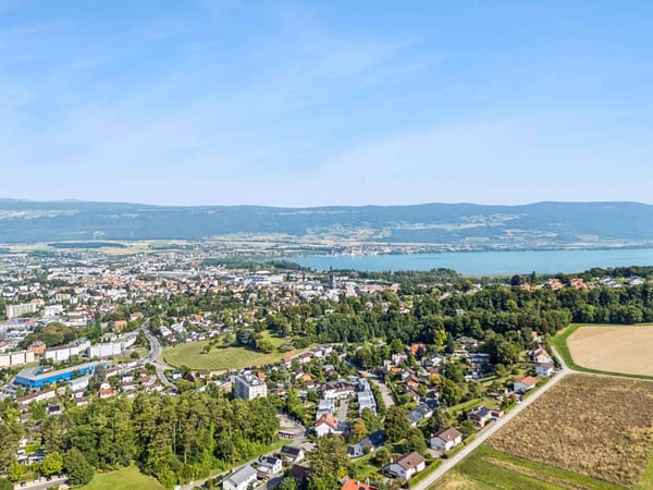 Élégante villa jumelle contemporaine 12