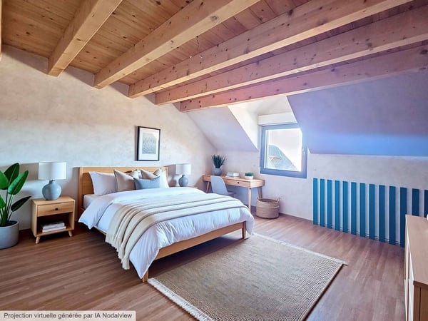 Maison de caractère rénovée avec studio indépendant et espaces généreux 8