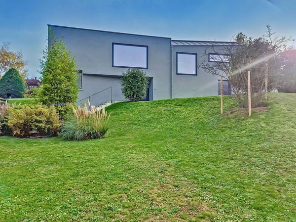 Villa unique dans un quartier résidentiel ! 2