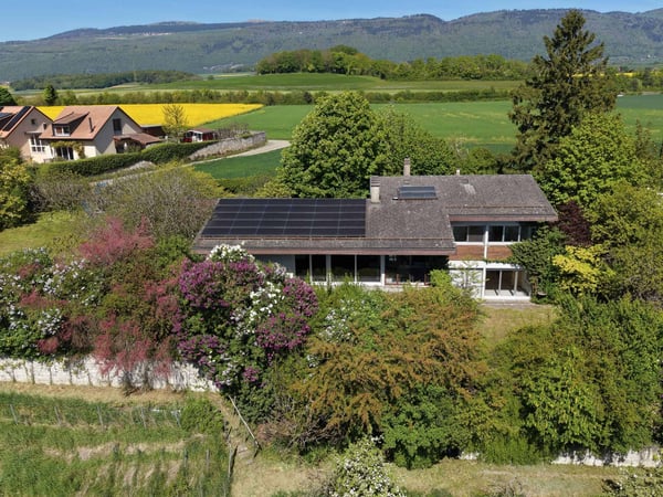 Villa de caractère avec vue sur le lac 12