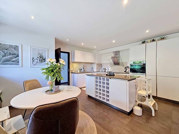 BELLE MAISON FAMILIALE DE 6.5 PIÈCES AVEC POTENTIEL D'ACTIVITÉ INDÉPENDANTE 8