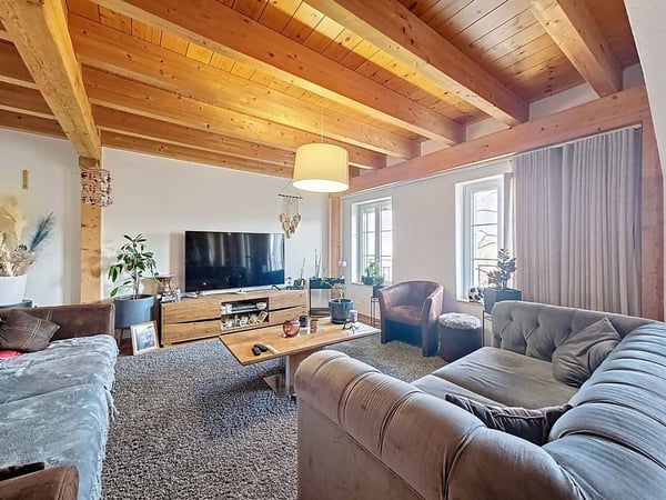 Immeuble d'habitation avec café-restaurant au coeur de la Broye 11