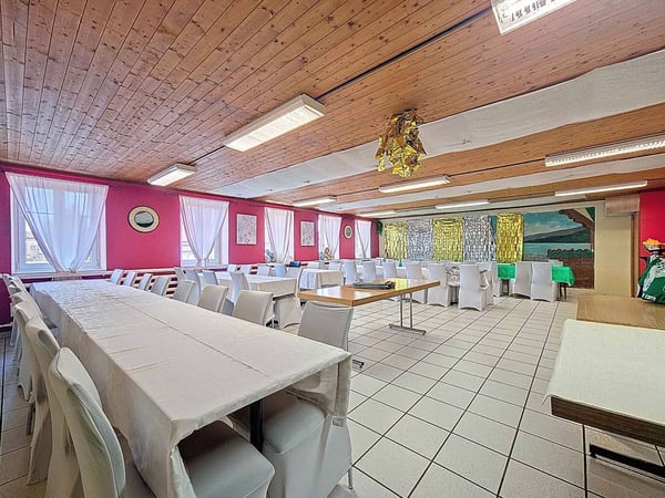 Immeuble d'habitation avec café-restaurant au coeur de la Broye 7