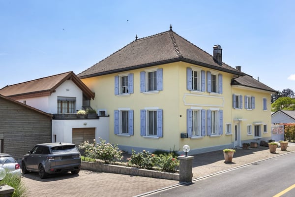 Superbe maison villageoise de 3 logements avec terrasse et jardin 2
