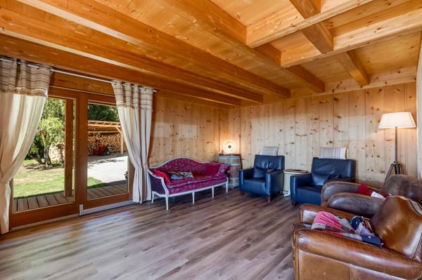 Propriété dexception - Deux chalets indépendants 5