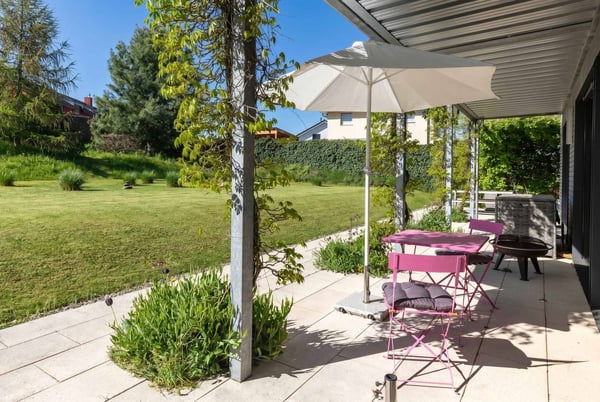 VILLA CONTEMPORAINE MINERGIE DANS UN ENVIRONNEMENT PRIVILÉGIÉ 7
