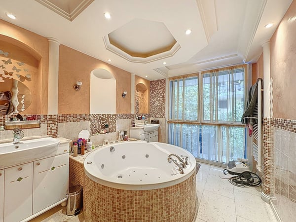 Magnifique appartement de 1.5 pièces avec vue lac en centre ville ! 10