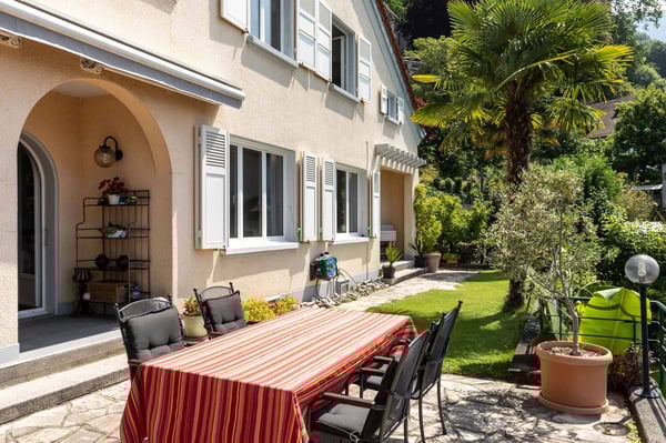 Magnifique maison de trois appartements avec vue lac, proche du centre-ville ! 8