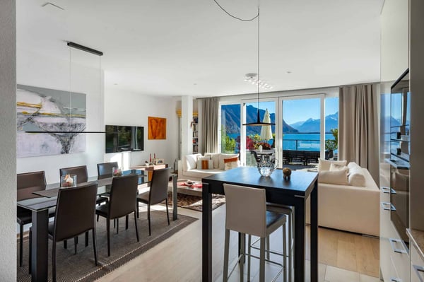 PIEDS DANS L'EAU ! SPACIEUX APPARTEMENT PROCHE DE TOUTES LES COMMODITÉS. 7