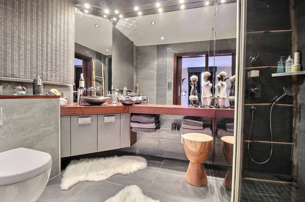 Magnifique attique en duplex avec vue imprenable sur le lac 10