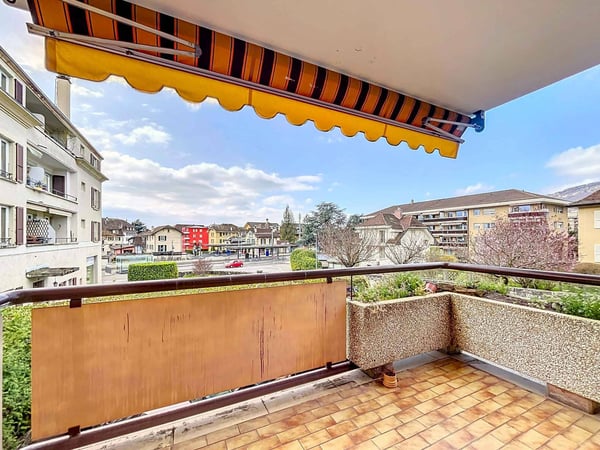 Appartement de 1.5 pièces avec balcon et vue dégagée 2