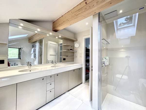 Somptueux chalet avec piscine et vue imprenable sur les Dents-du-Midi 8