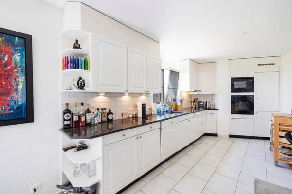 Spacieux appartement de 5.5 pièces avec terrasse et grand jardin 7