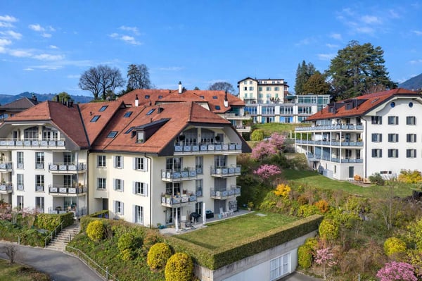 Spacieux appartement de 5.5 pièces avec terrasse et grand jardin 1