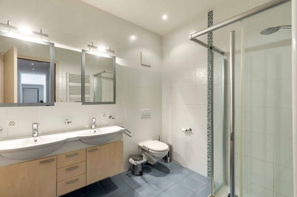 Magnifique villa contiguë située dans un quartier résidentiel calme et sécurisé ! 13