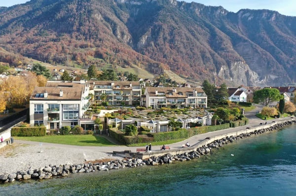 Grand duplex de 3.5 pièces avec vue imprenable sur le lac et les montagnes 1
