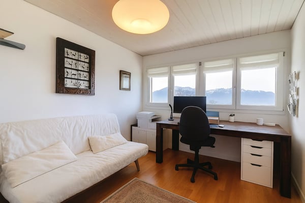 Superbe propriété individuelle avec vue sur le lac et les montagnes 12