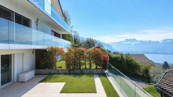 Belle villa familiale avec vue panoramique sur le lac et les Alpes 1