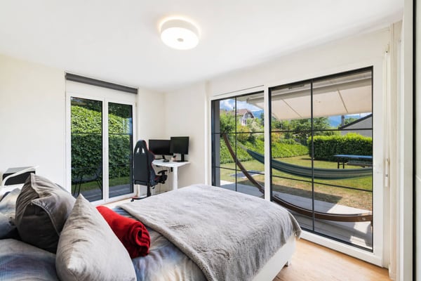 Spacieux appartement de 5.5 pièces avec terrasse et grand jardin 7