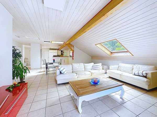 Appartement de 4.5 pièces situé dans le charmant village de Brent 3