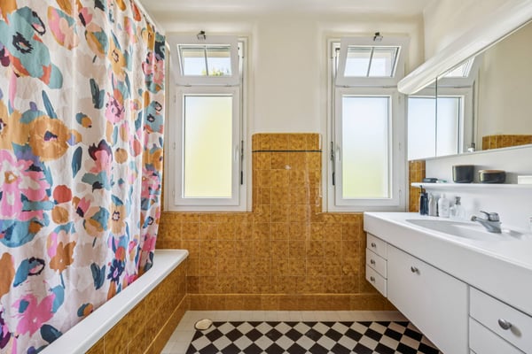 Villa de maître 18 pièces avec appartement indépendant, vue lac et montagnes 9
