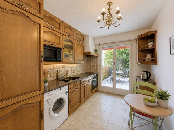 Charmant 2.5 pièces avec grande terrasse et vue sur le lac 7