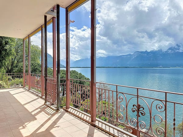 Magnifique appartement de 5.5 pièces, pieds dans l'eau ! Résidence prestigieuse ! 3