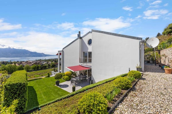 Élégante propriété contemporaine avec vue panoramique sur le Léman 13